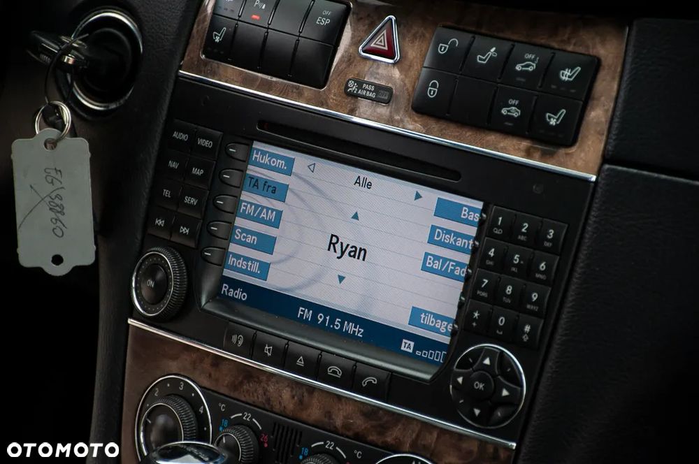 Mercedes-Benz CLK 350 7G-TRONIC Avantgarde - 33