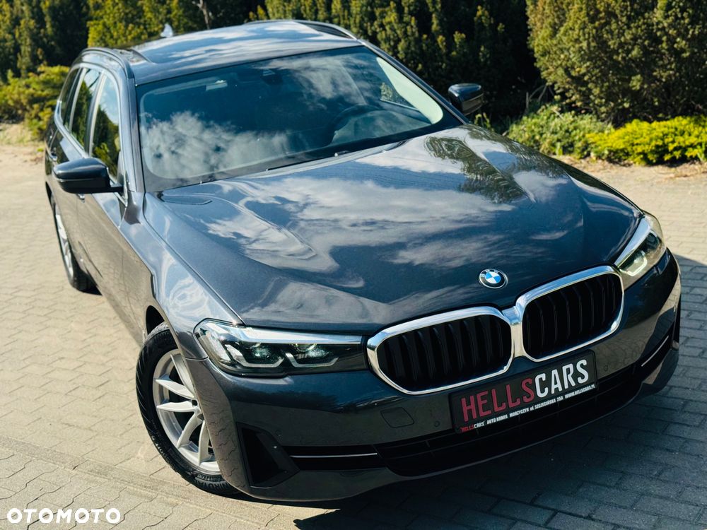 BMW Seria 5 520i Sport Line - 11