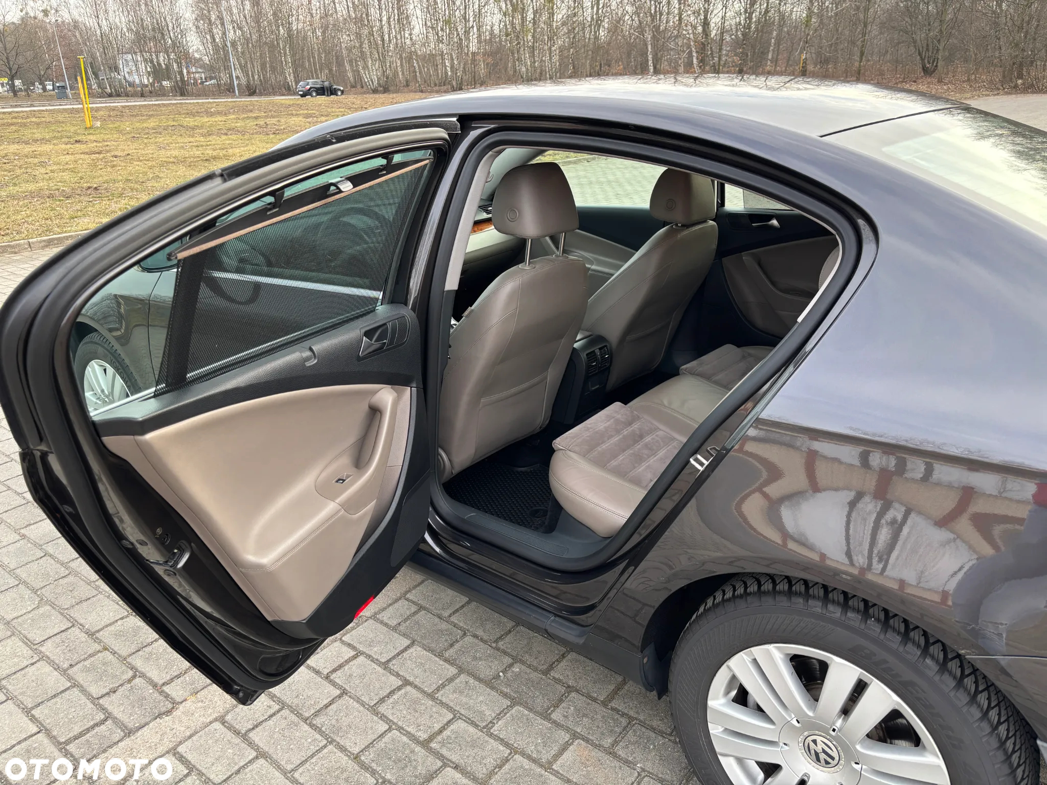 Volkswagen Passat 2.0 TDI DPF Highline DSG - 27