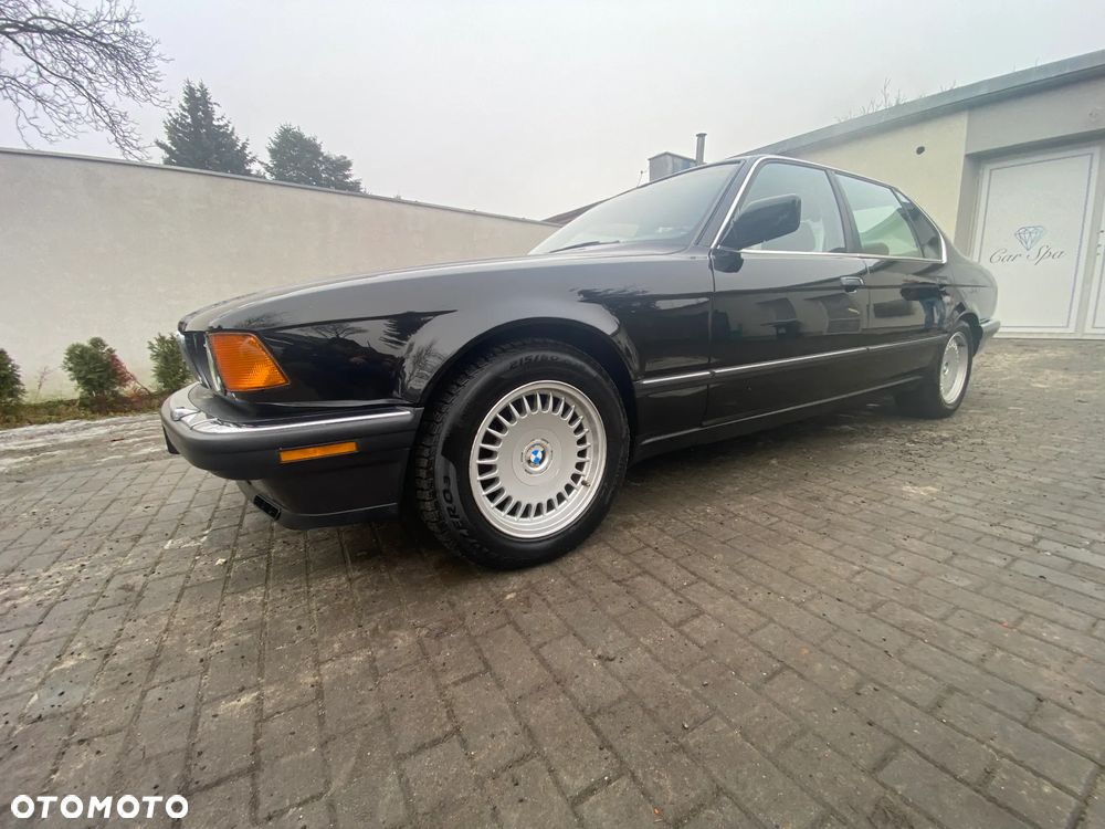 BMW Seria 7 750iL - 2