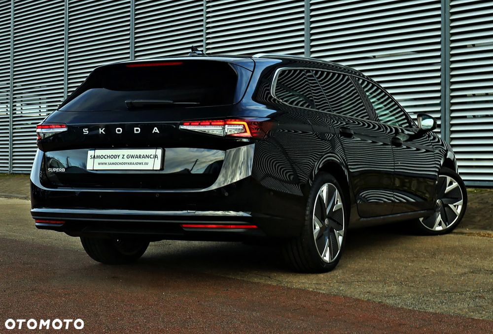 Skoda Superb 1.5 TSI mHEV Selection DSG - 9