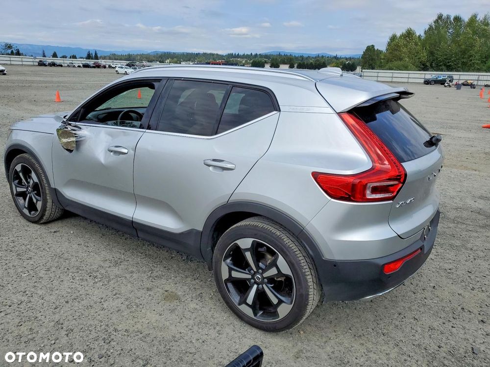 Volvo XC 40 T5 AWD Inscription - 4