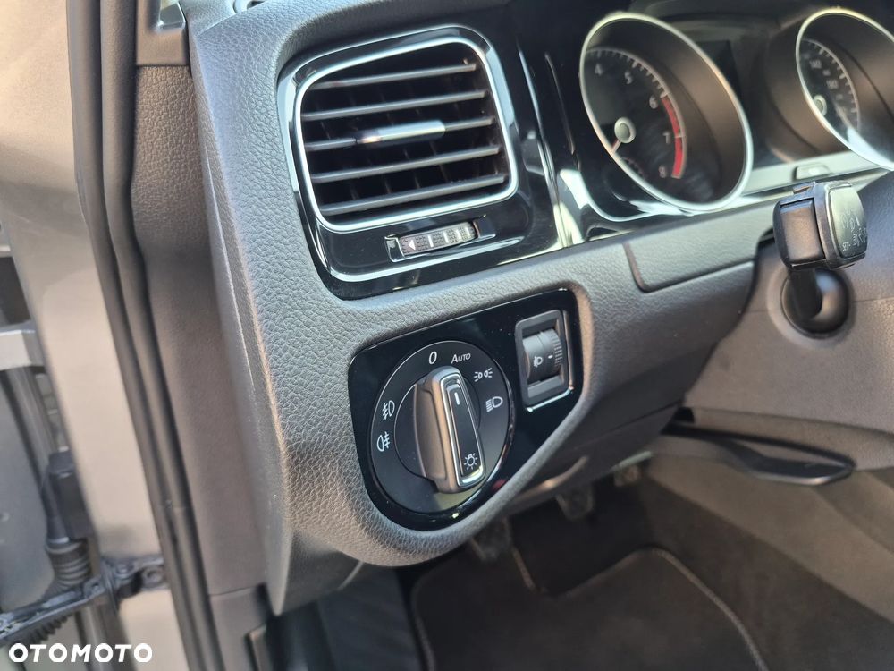 Volkswagen Golf 1.2 TSI BlueMotion Technology Cup - 9