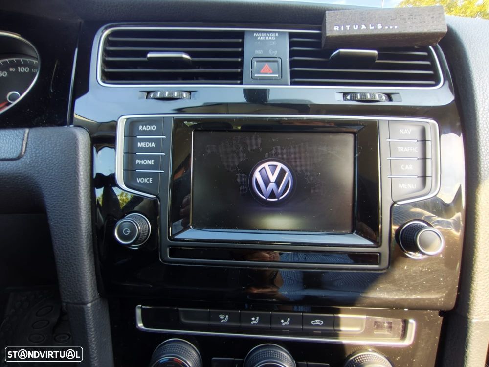 VW Golf 2.0 TDI Highline - 2