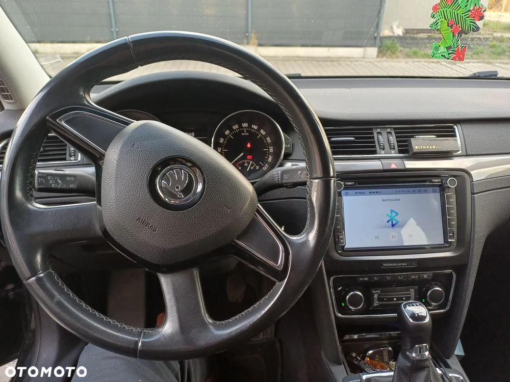 Skoda Superb 1.6 TDI Ambition - 4