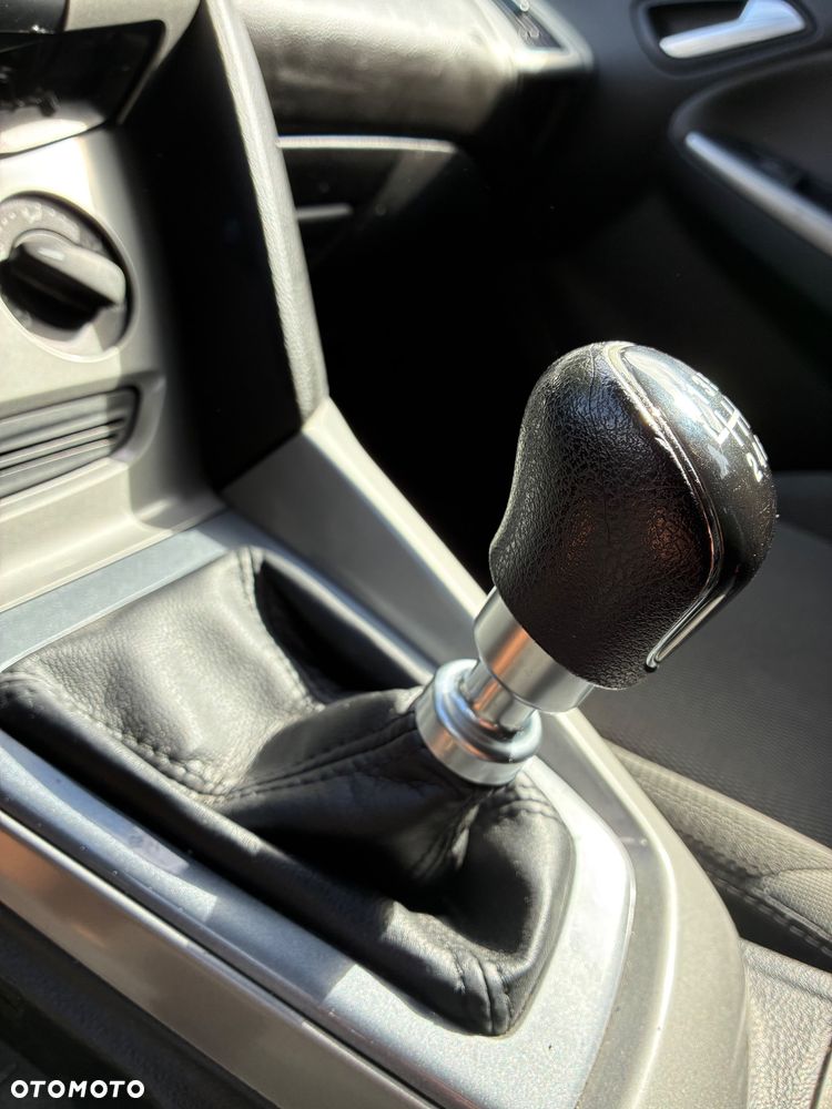 Ford Focus - 22