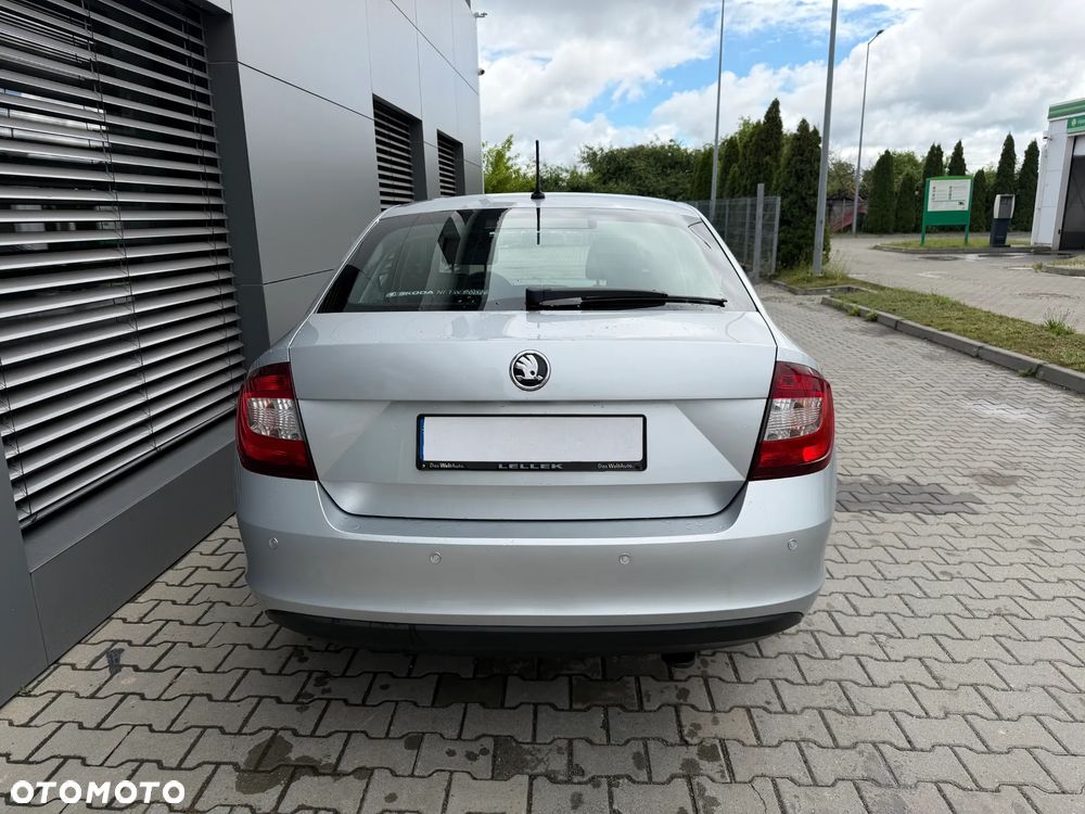 Skoda RAPID 1.6 TDI DPF Clever - 15