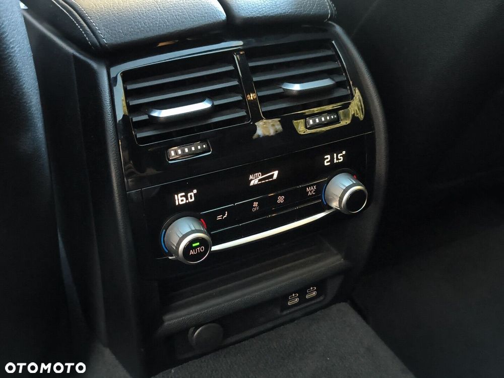 BMW Seria 5 - 12