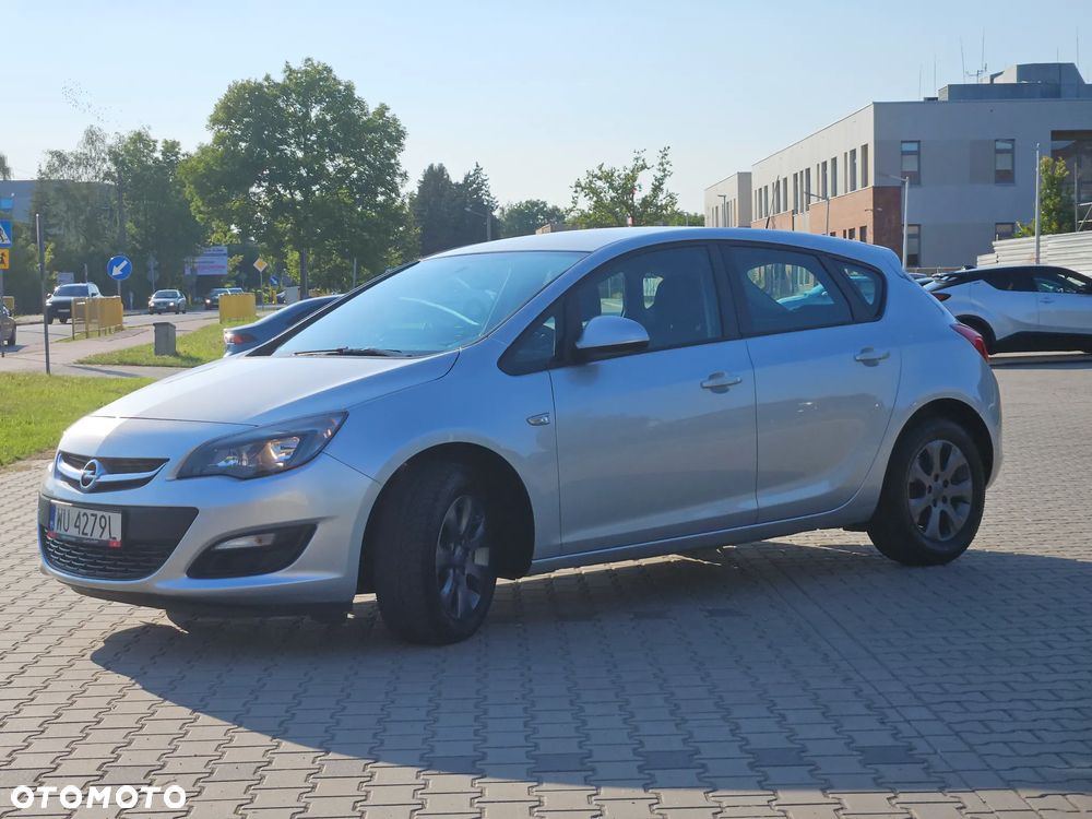 Opel Astra 1.6 CDTI Enjoy - 4