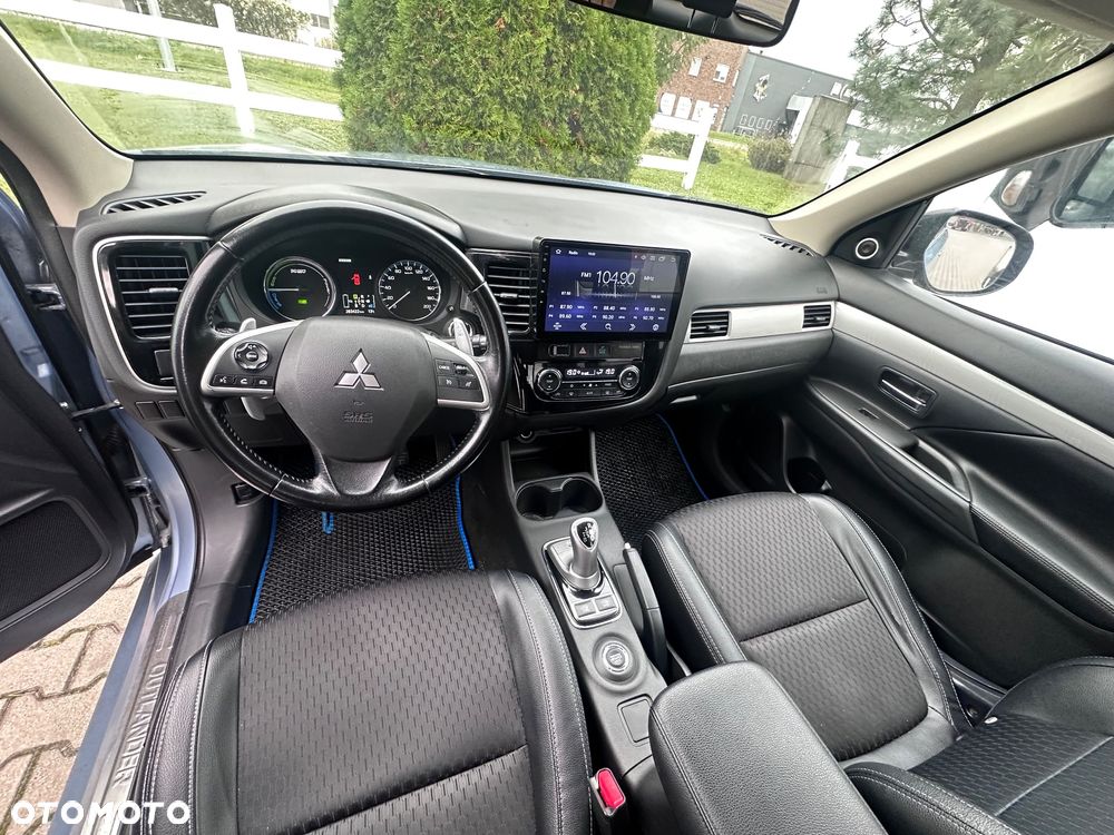 Mitsubishi Outlander Intense + - 6