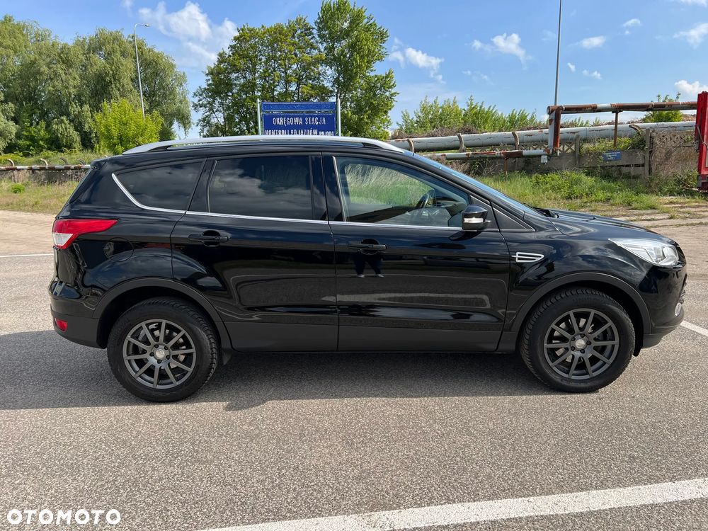 Ford Kuga 1.5 EcoBoost 2x4 Titanium - 11