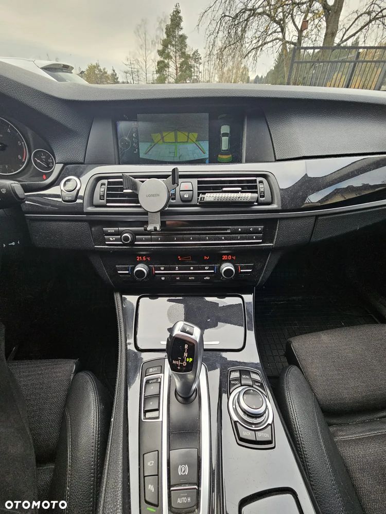 BMW Seria 5 530d Touring - 14
