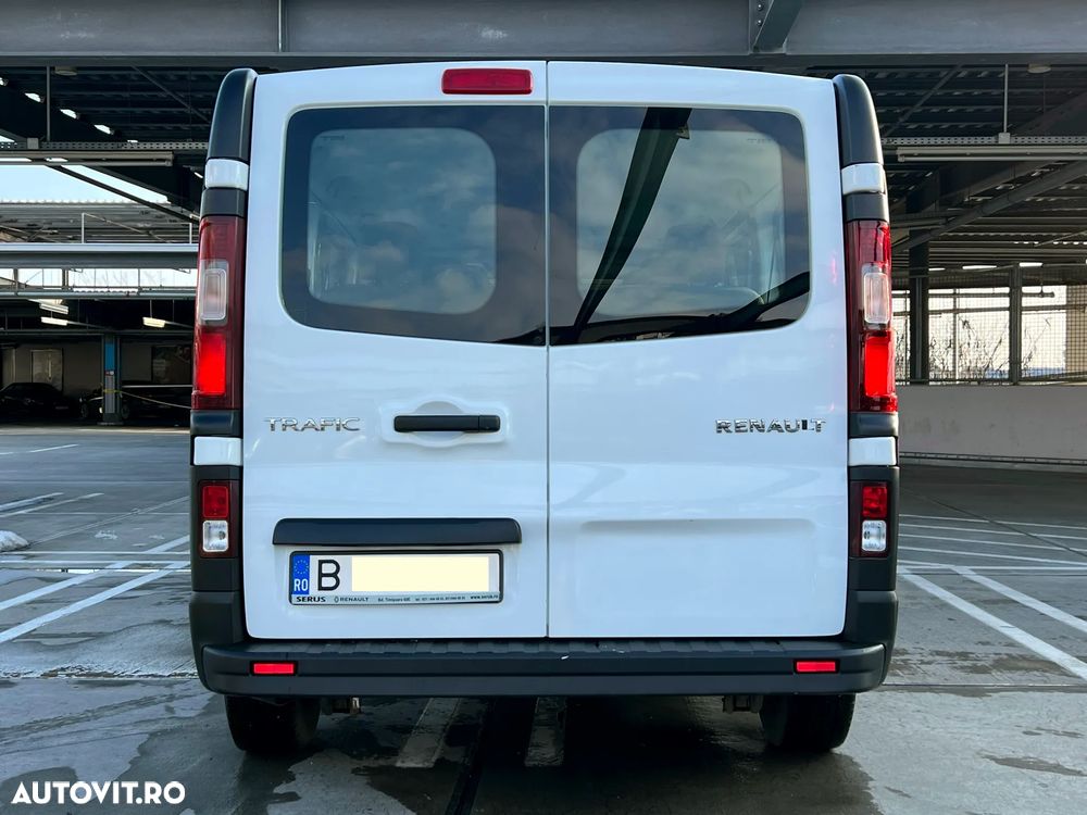 Renault Trafic 2.0 Blue dCi 110 S&S L2 8+1 Life - 5