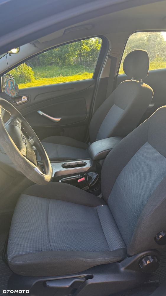 Ford Mondeo - 11
