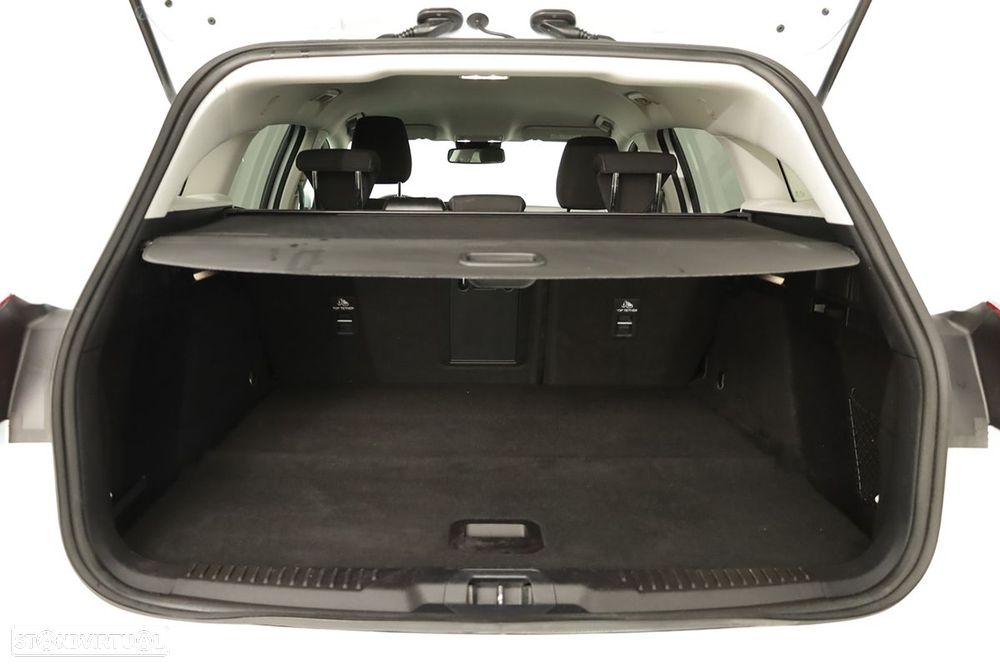 Ford Focus SW 1.0 EcoBoost MHEV Active X - 23