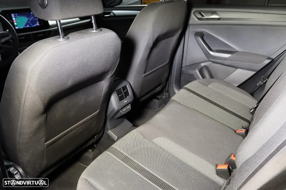 VW T-Roc 1.5 TSI Life DSG - 12