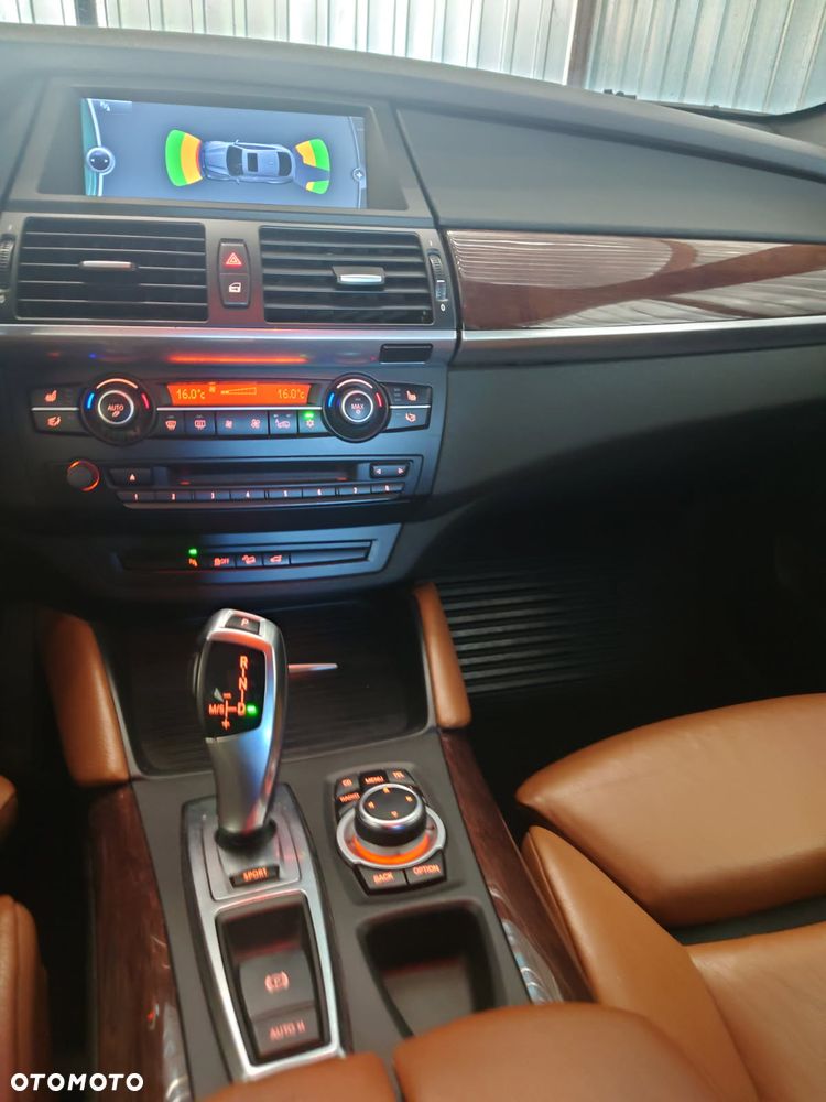 BMW X6 - 8