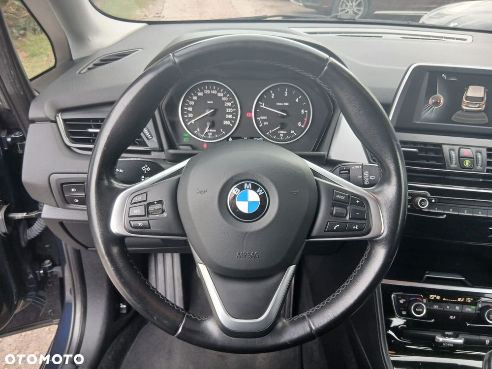 BMW Seria 2 218d xDrive Luxury Line - 21