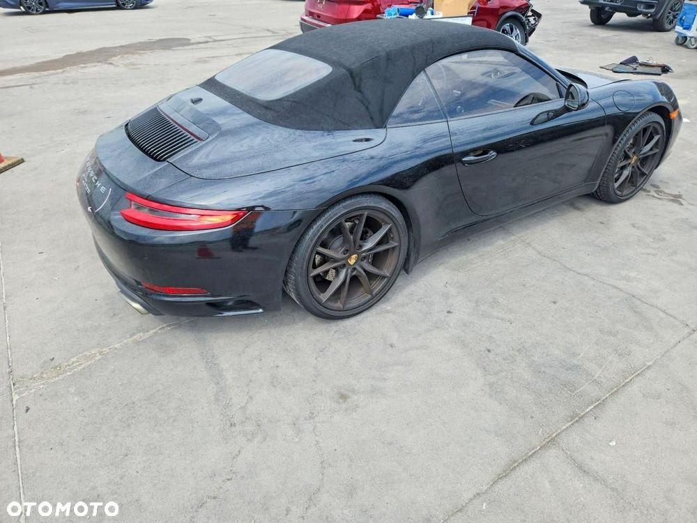 Porsche 911 - 4