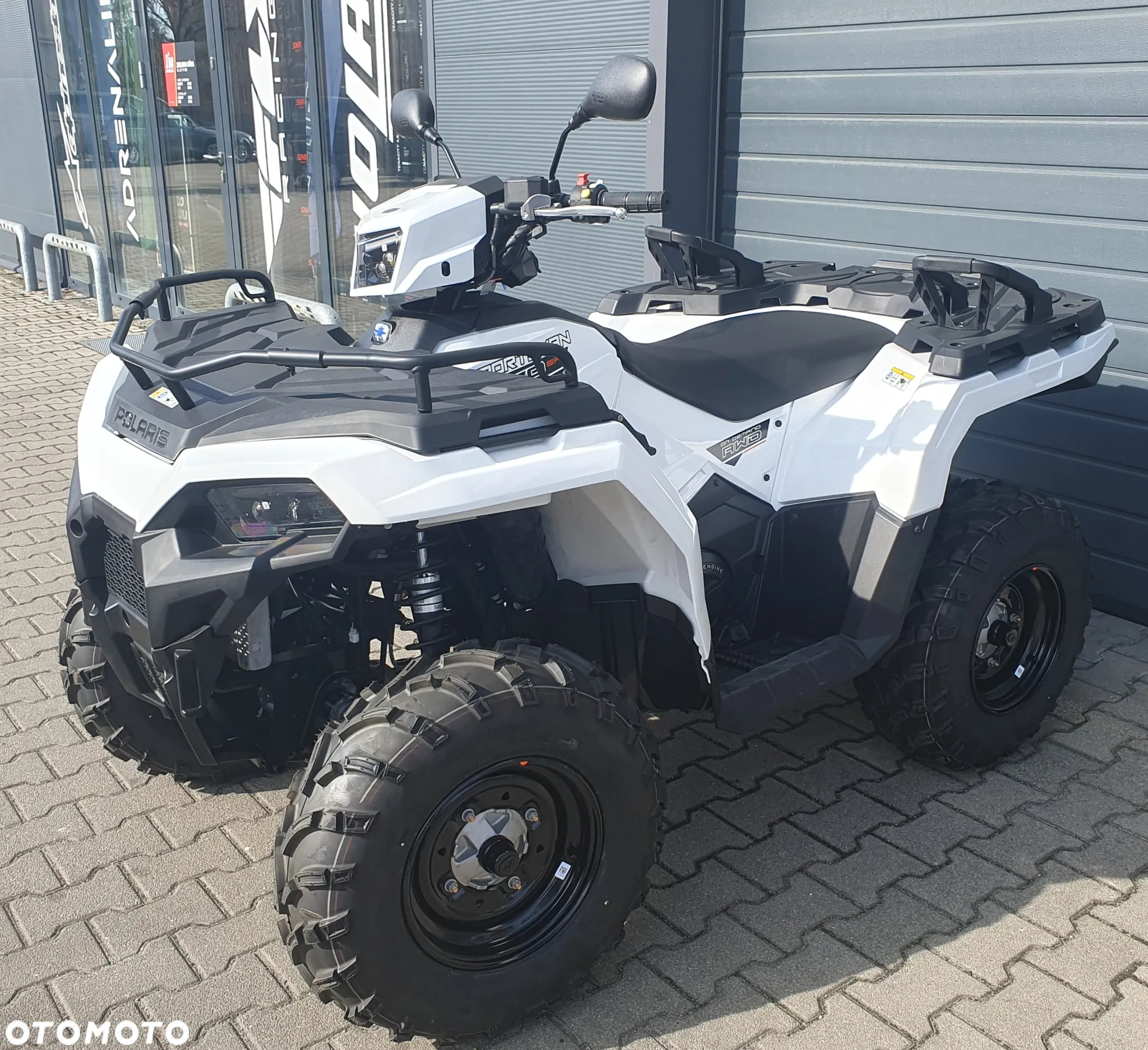 Polaris Sportsman - 4