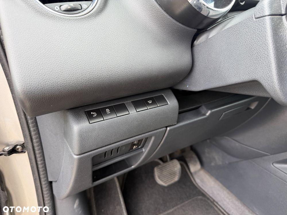 Peugeot 3008 HDi 160 Automatik Active - 18