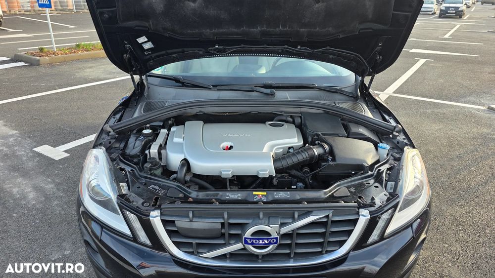 Volvo XC 60 D5 AWD - 32