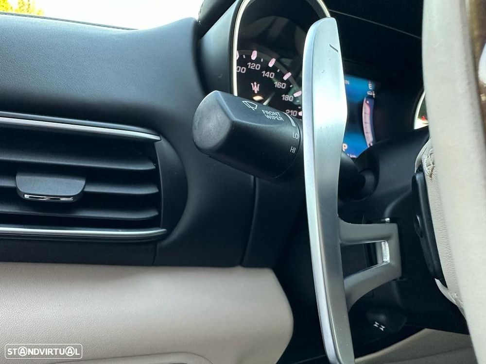 Maserati Levante 3.0 V6 - 50