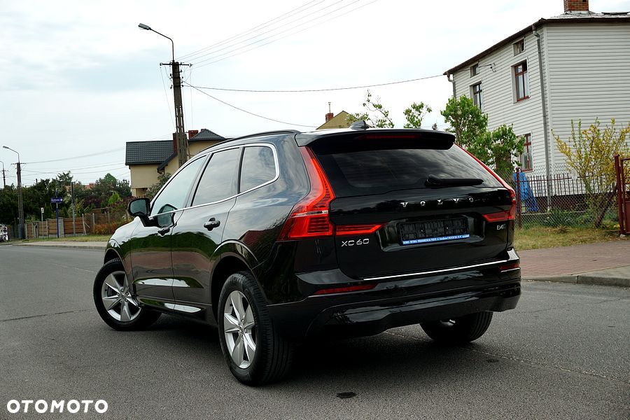 Volvo XC 60 B4 D AWD Geartronic Momentum Pro - 7
