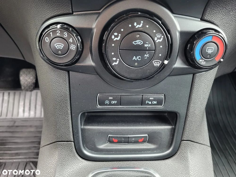 Ford Fiesta 1.0 EcoBoost Gold X - 31