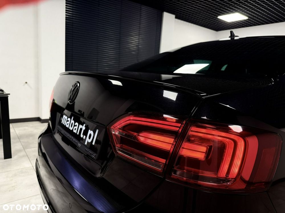 Volkswagen Jetta - 15