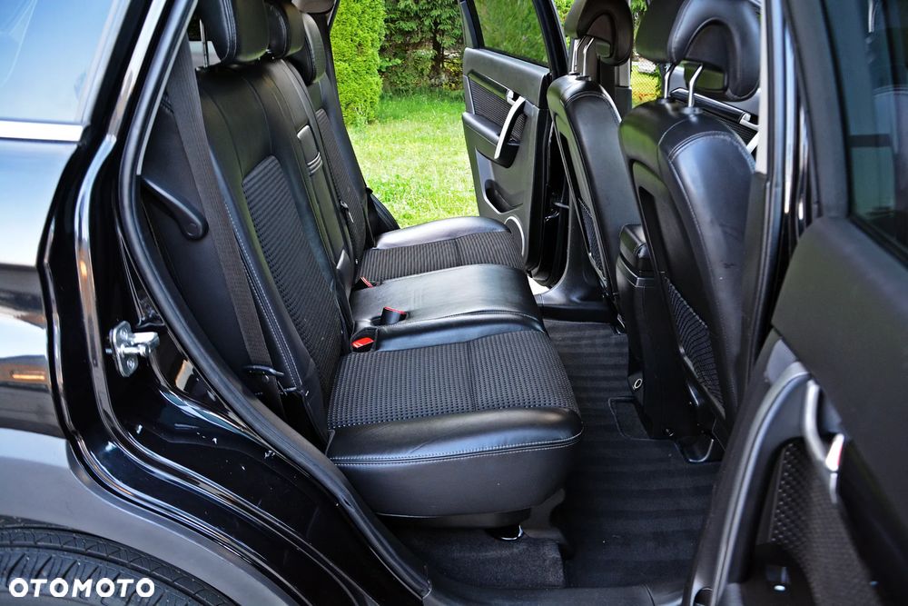 Chevrolet Captiva 2.4 2WD LT - 24