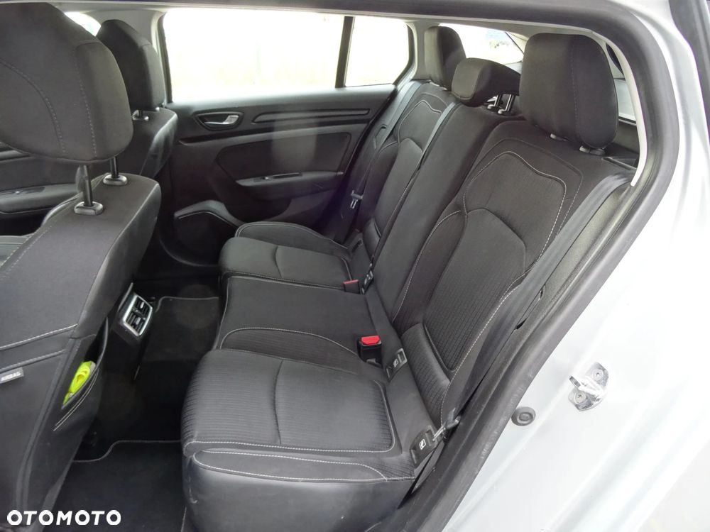 Renault Megane 1.2 16V TCe Limited EDC EU6 - 13