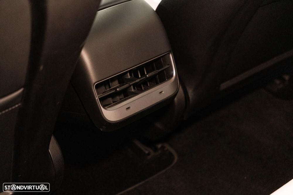 Tesla Model 3 Long Range AWD Dual Motor - 33