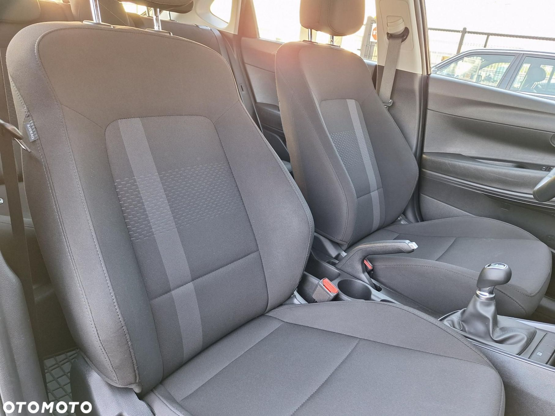 Hyundai i20 1.2 Modern - 12