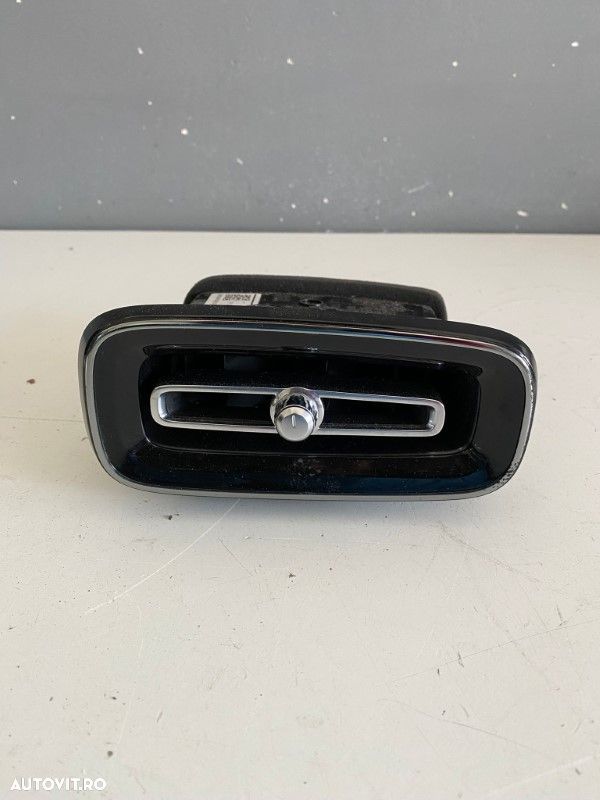 Grila bord VOLVO XC40 2018+ 31442626 31477270