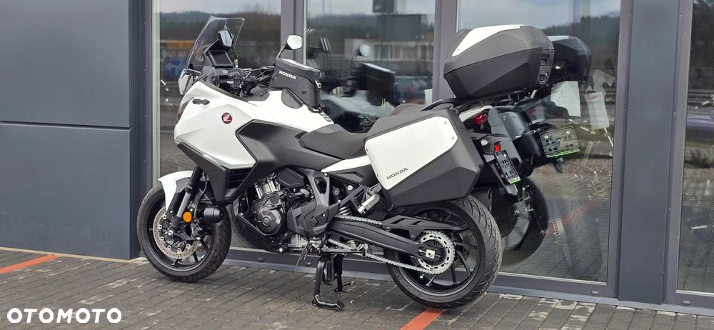 Honda NT - 28