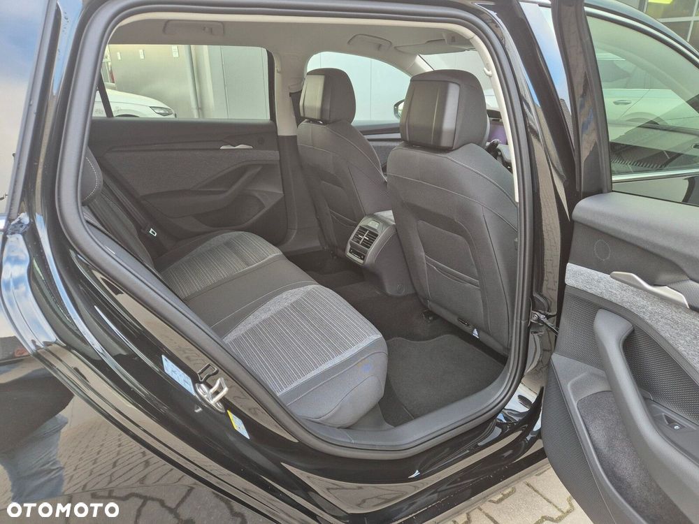 Skoda Superb 2.0 TSI Edition 130 DSG - 11