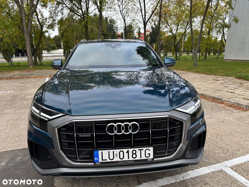 Audi Q8 - 8