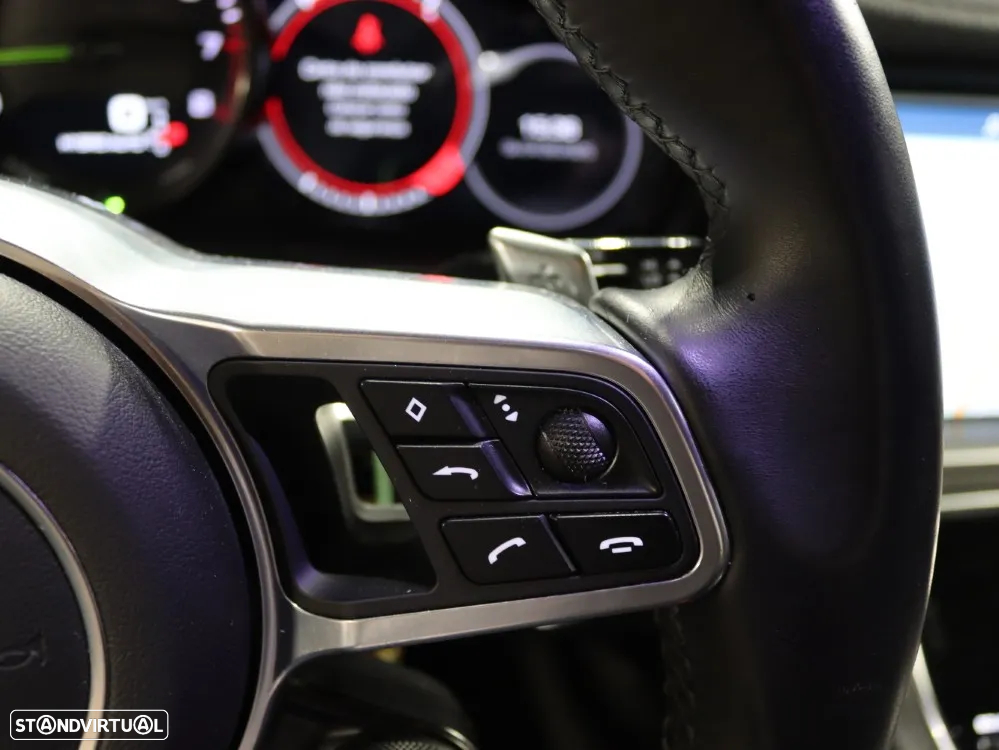 Porsche Panamera 4 E-Hybrid - 24