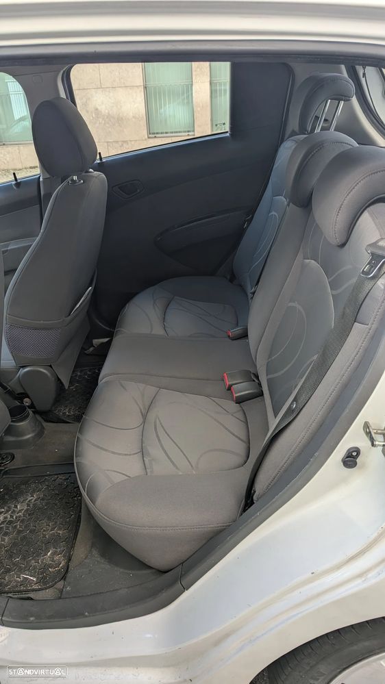 Chevrolet Spark - 12