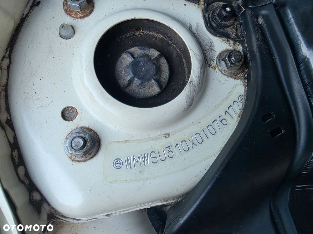 MINI Cooper Standard - 11