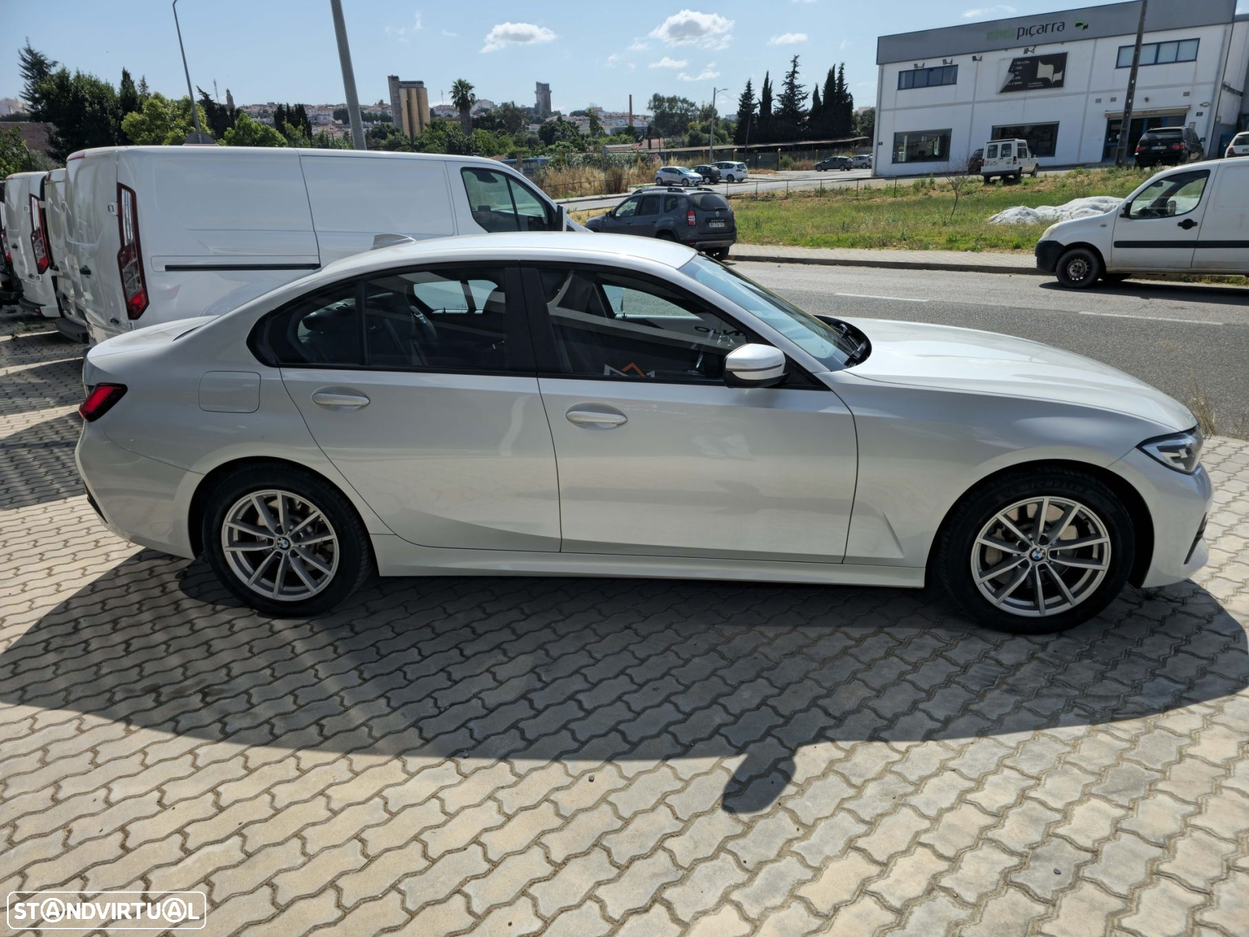 BMW 330 e Auto - 4