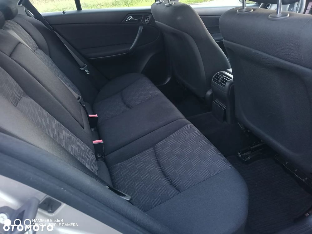 Mercedes-Benz Klasa C 200 CDI Avantgarde Sport Edition - 22