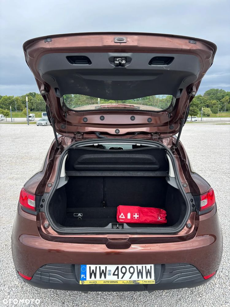 Renault Clio 1.2 16V Life - 9