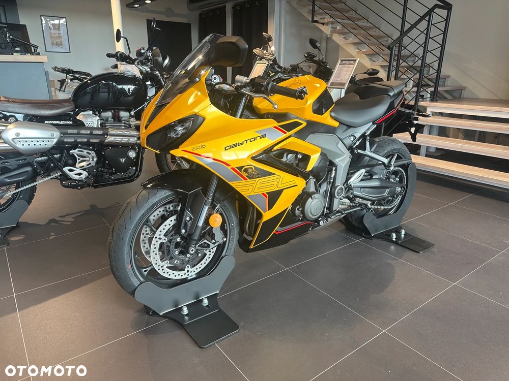 Triumph Daytona - 2