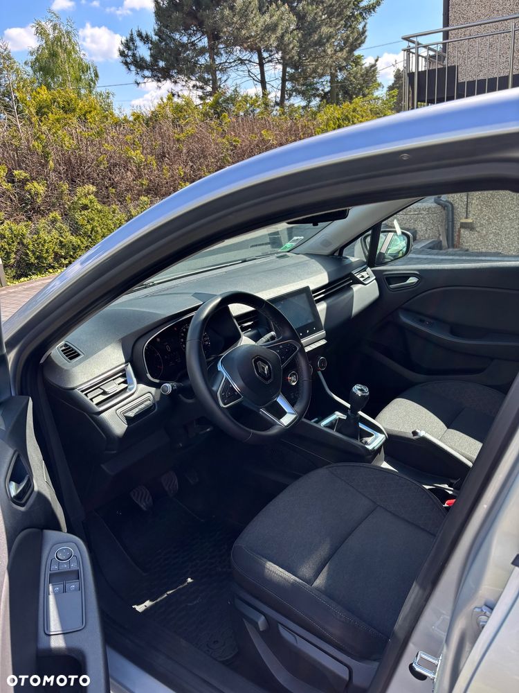 Renault Clio - 13