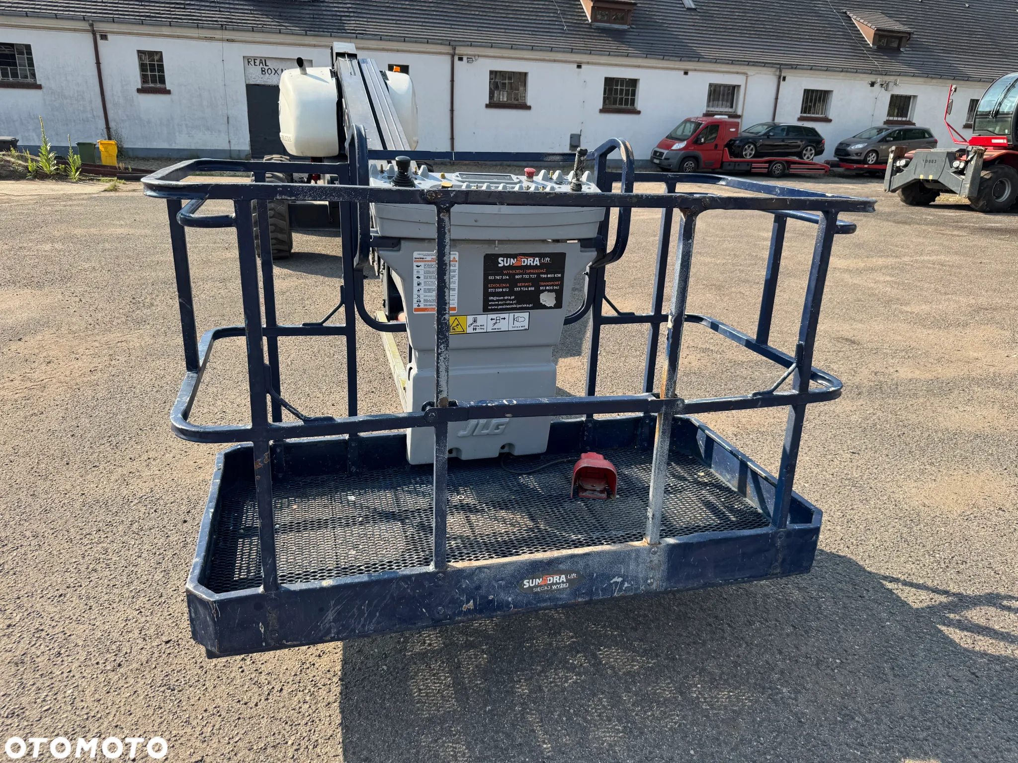 JLG 660SJ - 10
