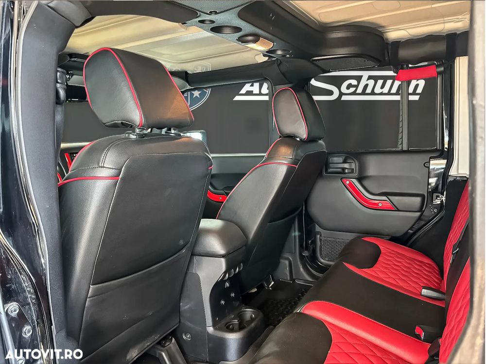 Jeep Wrangler - 14