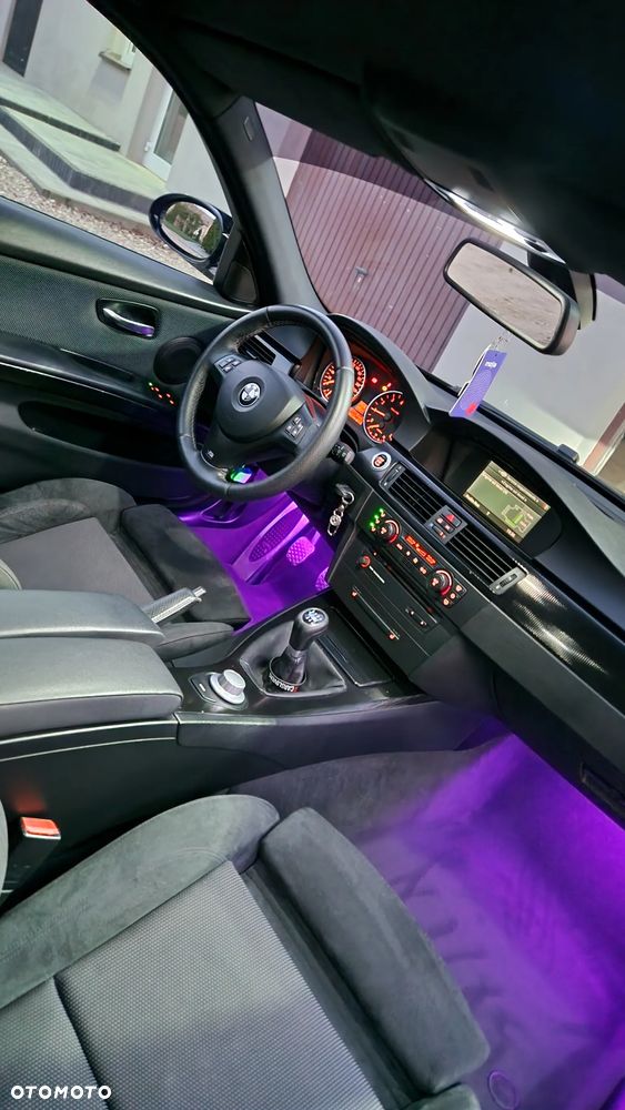 BMW Seria 3 320i - 9