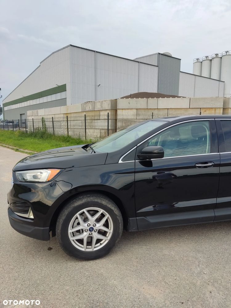 Ford Edge - 8